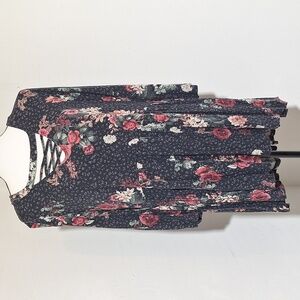 Torrid Super Soft Knits Black/ Floral High-Low 3/4 Sleeve Top Size 2